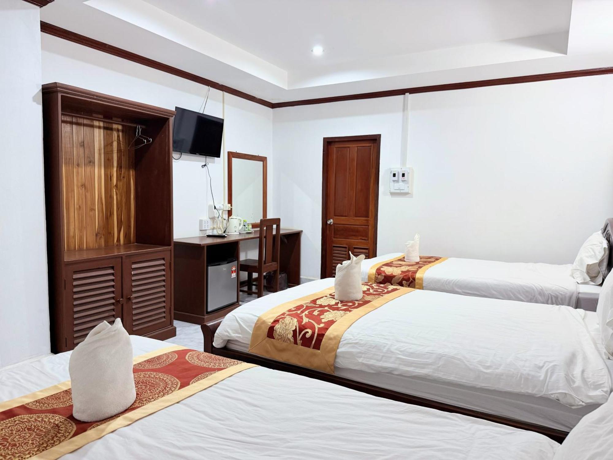 Vangvieng Sisavang Mountain View Hotel Vang Vieng Exterior photo